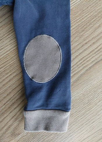 Panço yazı desen yama detaylı sweatshirt - Görsel 6