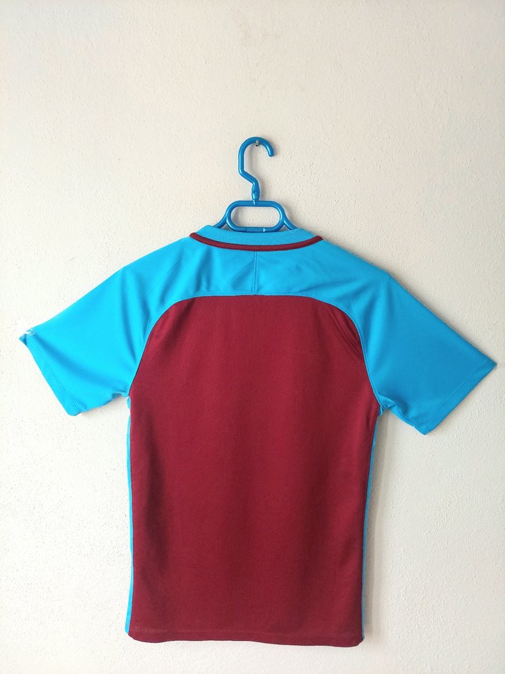 NİKE Trabzonspor 2017-2018 forma-tshirt - Görsel 2