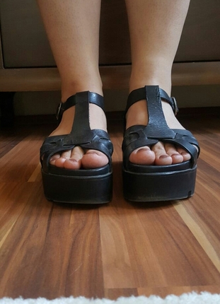 Derimod Sandalet