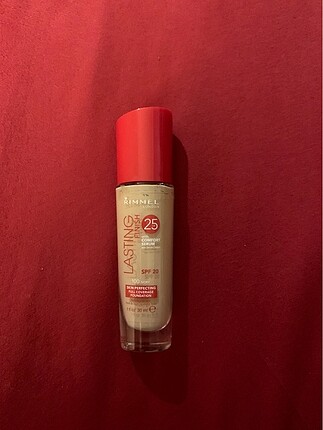 Rimmel london fondöten