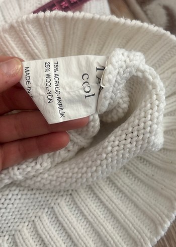 Erkek Beyaz Örgü Düğmeli Hırka - Görsel 4