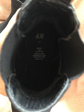 37 Beden siyah Renk H&M bot