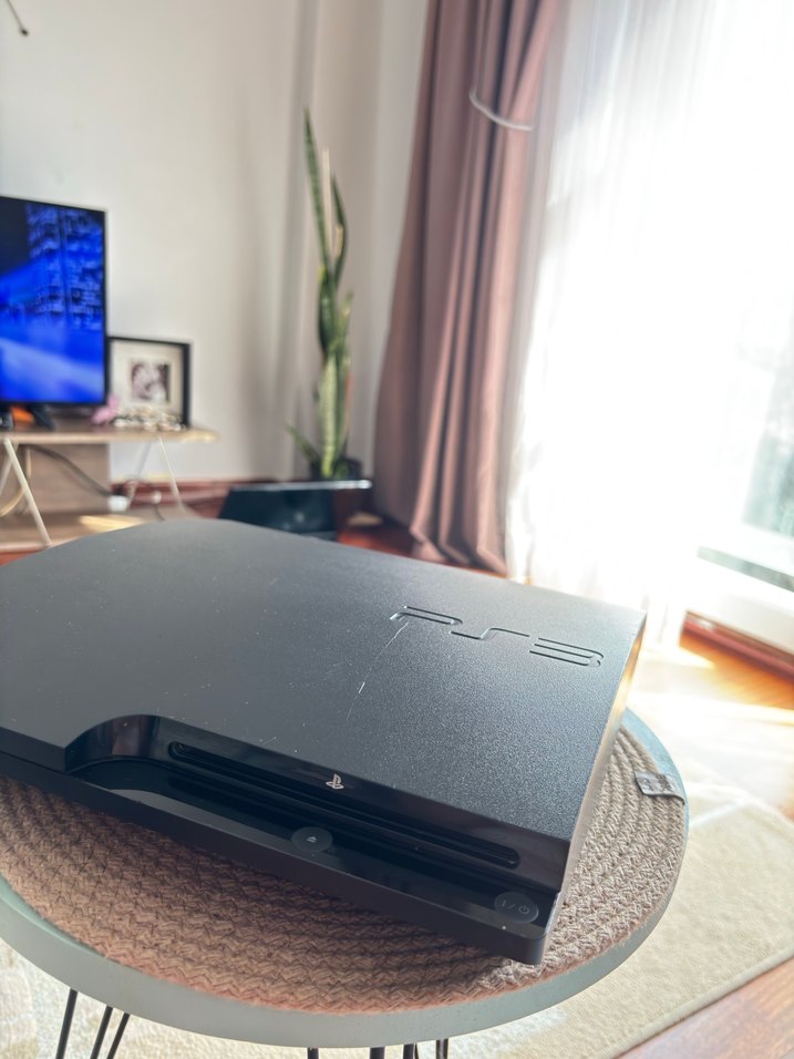 PlayStation 3 Oyun Konsolu - Görsel 2