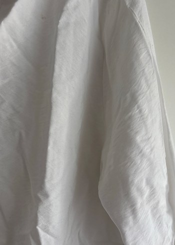 Düğmeli V Yaka Beyaz Kadın Keten Gömlek - Görsel 5