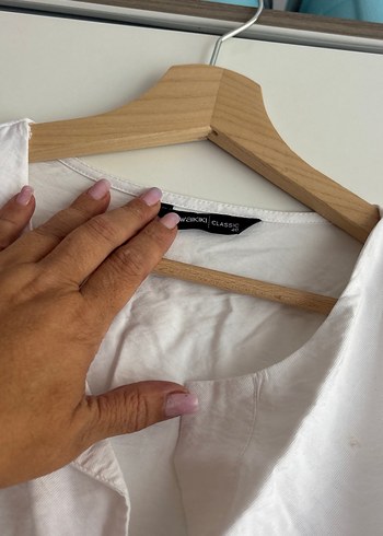 Düğmeli V Yaka Beyaz Kadın Keten Gömlek - Görsel 6