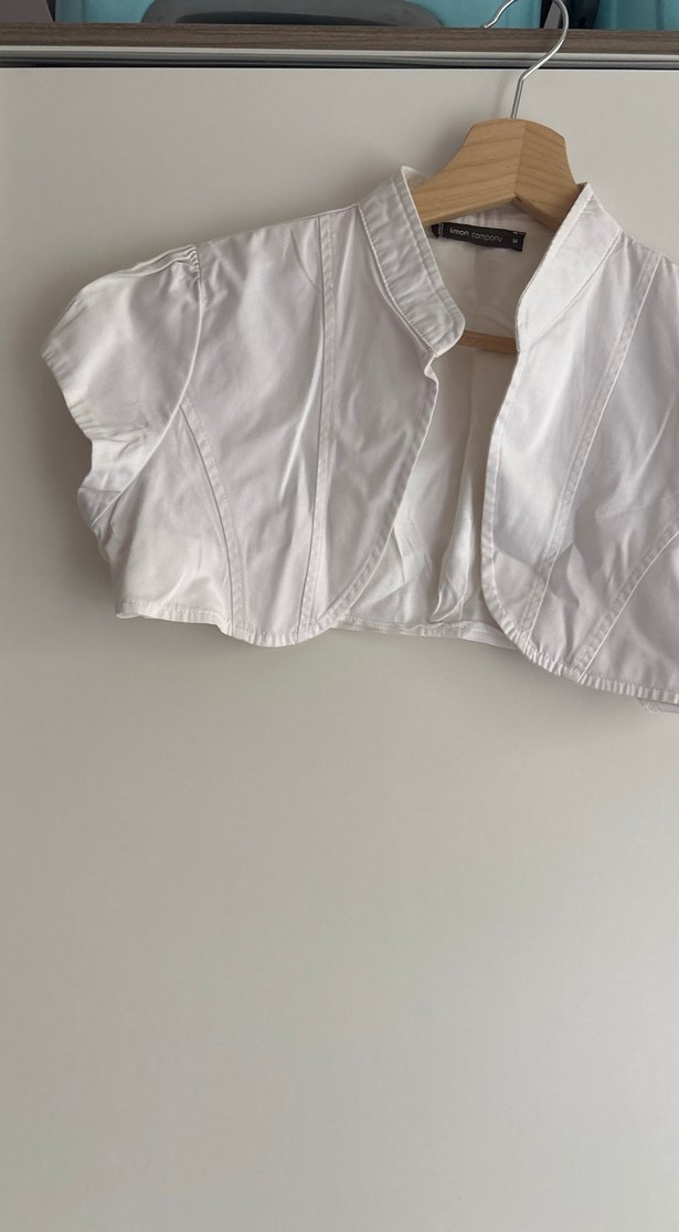 Düğmeli Beyaz Kısa Kollu Keten Gömlek - Görsel 2