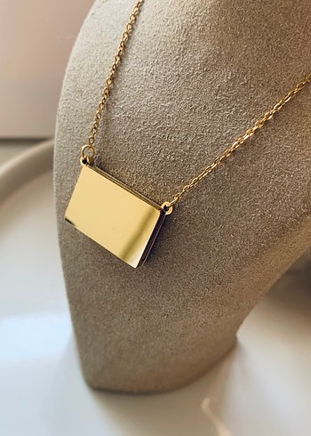 Altın Renkli Zincir Detaylı Mini Kolye - Görsel 11