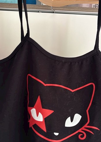 Kedili Kırmızı Baskılı Gotik Kedi Kıyafeti - Görsel 2