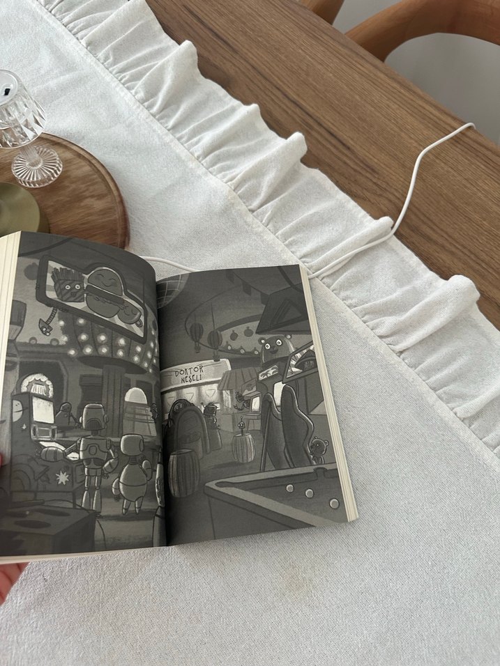 Robot - Shane Hegarty'nin Hikaye Kitabı - Görsel 2