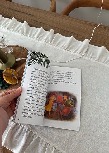 Küçük Kırmızı Kova - Çocuk Hikaye Kitabı - Görsel 2