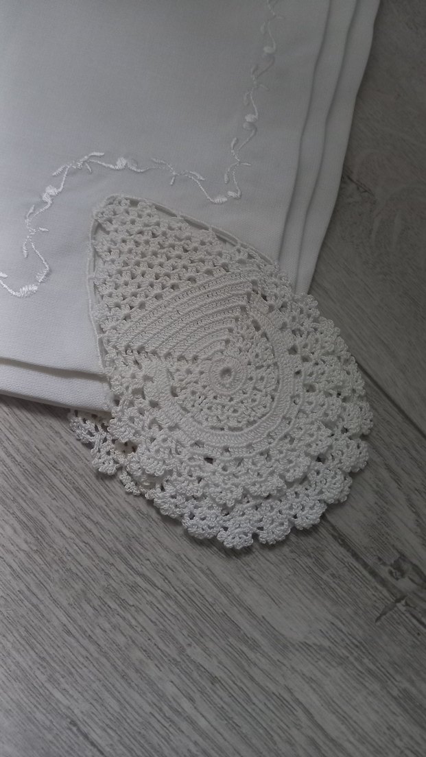 Nakışlı Beyaz  Mendil dantel örtü - Görsel 4