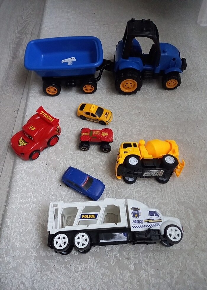 7 parça araba oyuncak  - Görsel 4