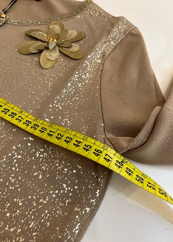 Düğmeli Parlak Bej Kadın Hırka - Görsel 6