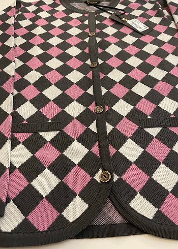 Düğmeli Pembe Ekose Kadın Hırka - Görsel 4