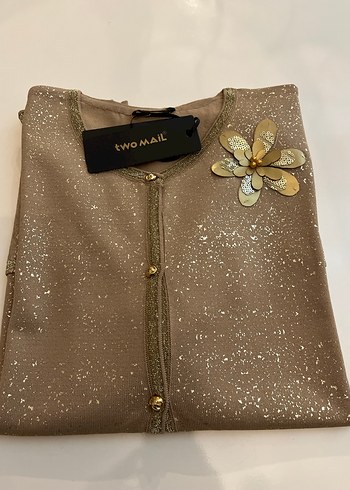 Bej Parlak Düğmeli Kadın Hırka - Görsel 2