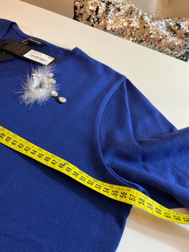 Uzun Kollu Mavi V Yakalı Triko Kazak - Görsel 5