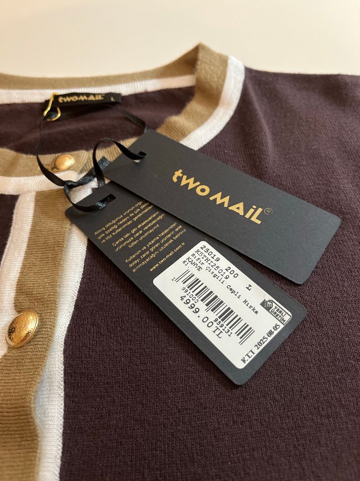 Düğmeli Kahverengi Kadın Hırka - Görsel 3