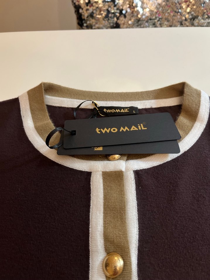 Düğmeli Kahverengi Kadın Hırka - Görsel 2