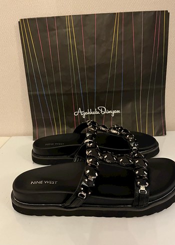 Nine West Siyah
