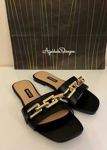37 Beden siyah Renk Nine West Kadın Siyah Zincir Detaylı Terlik
