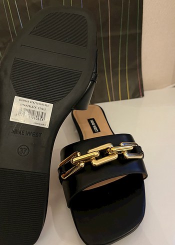 Nine West Nine West Kadın Siyah Zincir Detaylı Terlik
