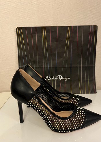 Siyah Deri Taşlı Stiletto