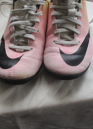 31 Nike krampon ayakkabı 