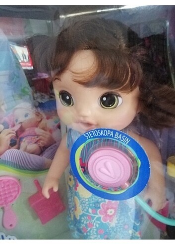 Hasbro Baby a Hasta bebeğim ağlar, konuşur, gözyaşı döker, surat