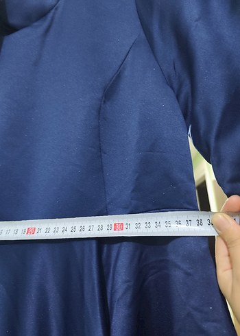 Lacivert Uzun Kollu Saten Elbise - Görsel 3