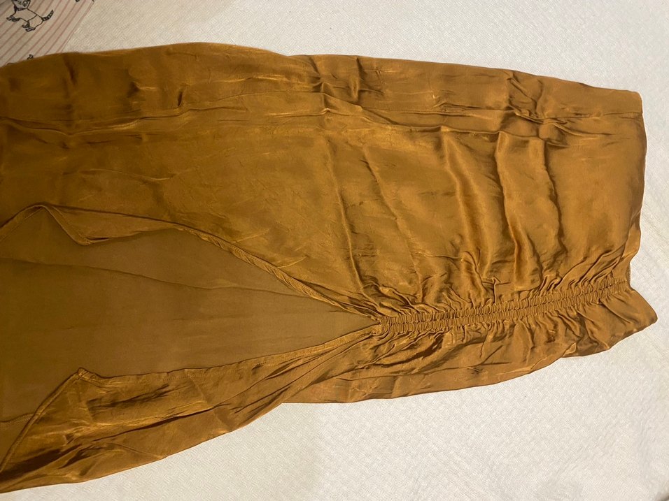 Saten Midi boy yırtmaçlı etek - Görsel 2