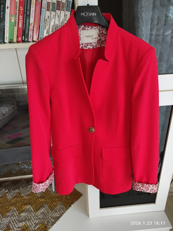 Kırmızı Düğmeli Kadın Blazer Ceket - Görsel 2