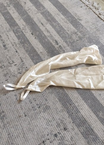 Beyaz Keten Drapeli Kadın Eldiveni - Görsel 2