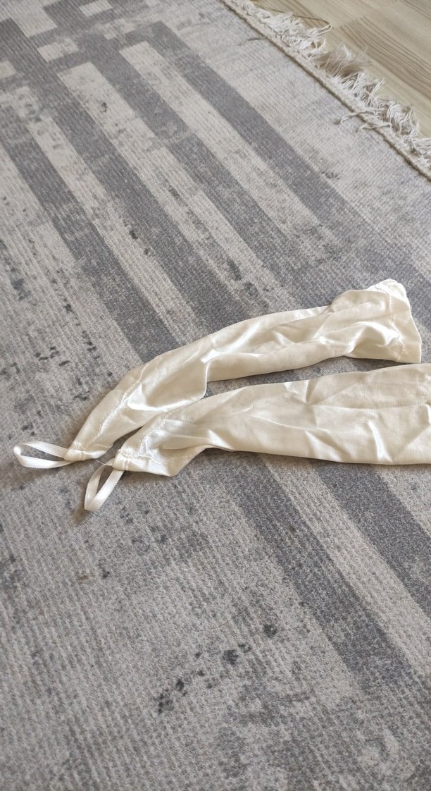 Beyaz Keten Drapeli Kadın Eldiveni - Görsel 2