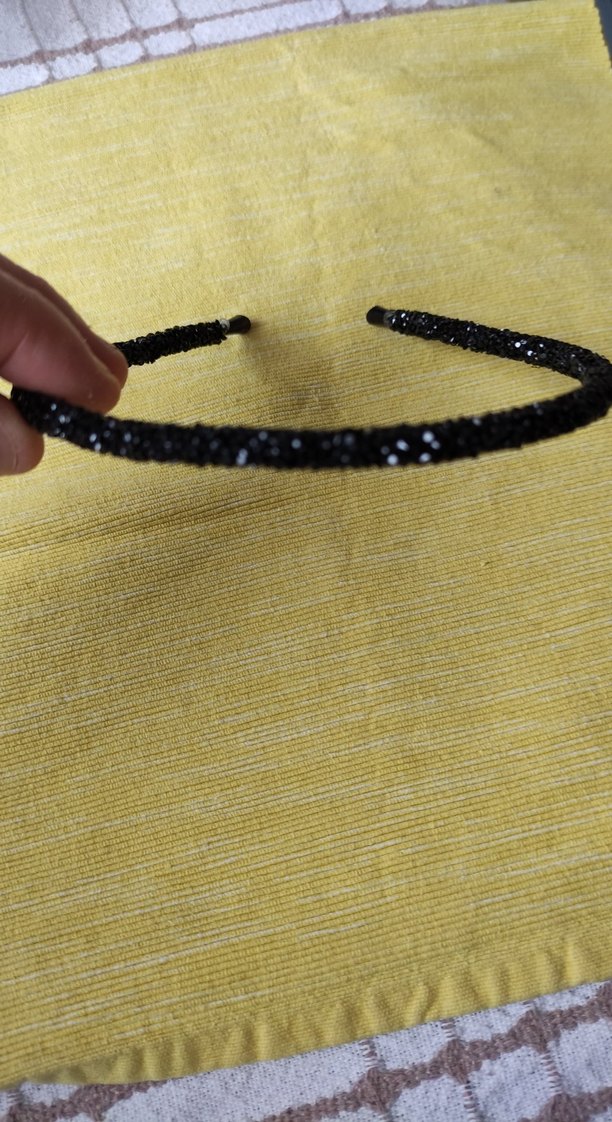 Siyah Boncuk İşlemeli Kadın Saç Bandı - Görsel 2