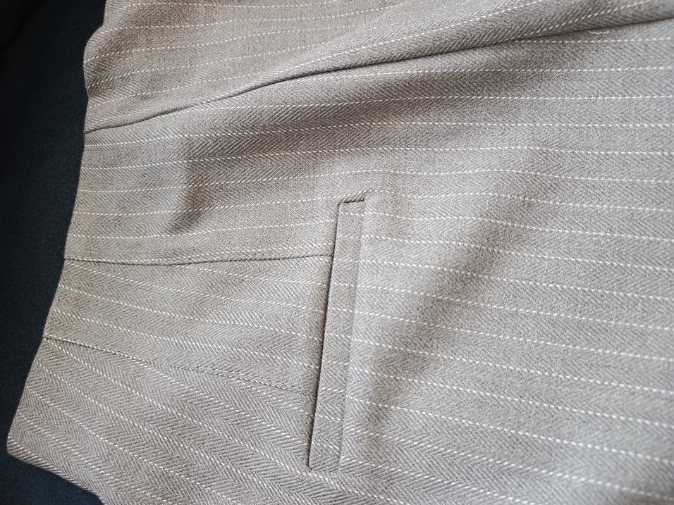 Bej Kadın Piliseli Kumaş Pantolon - Görsel 4