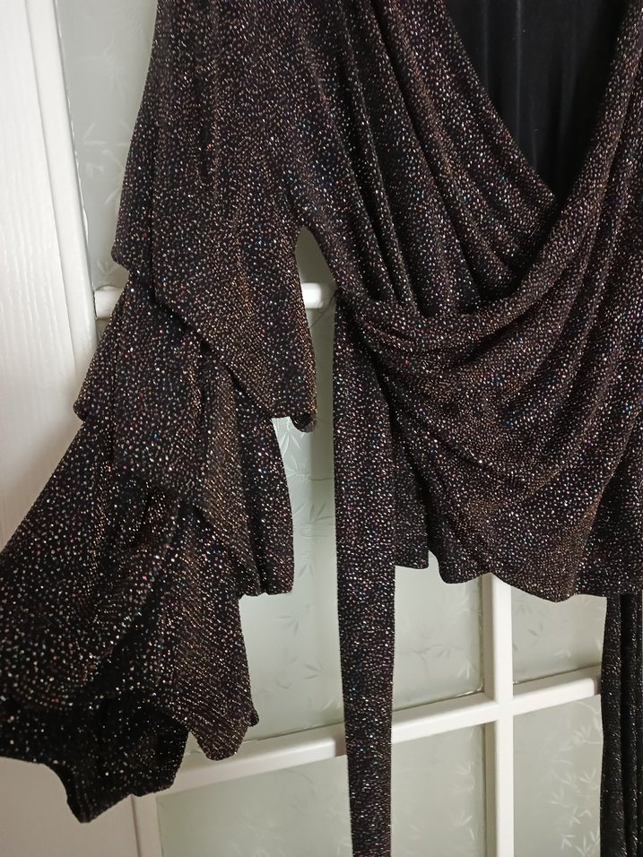 Yılan Desenli Kahverengi Dökümlü Kadın Bluz - Görsel 2