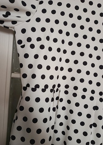 Uzun Kol Puantiyeli Beyaz Elbise - Görsel 2