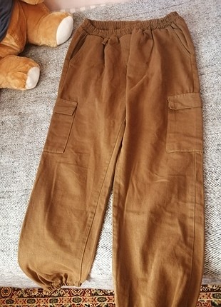 Kargo cepli pantolon. 