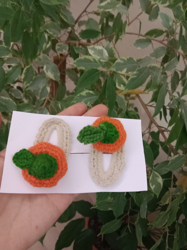 Örgü Turuncu Yapraklı Çocuk Toka Seti - Görsel 2