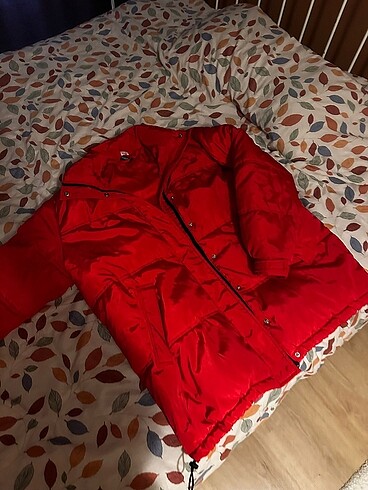 s Beden H&M kırmızı mont