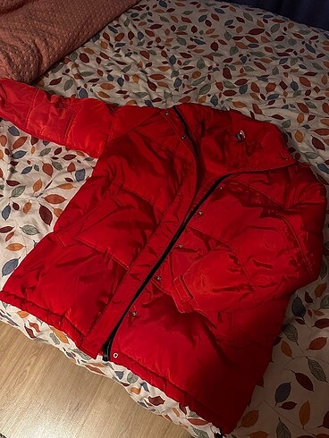 H&M kırmızı mont
