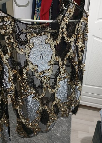 Uzun Kollu İşlemeli Payetli üst - Görsel 9