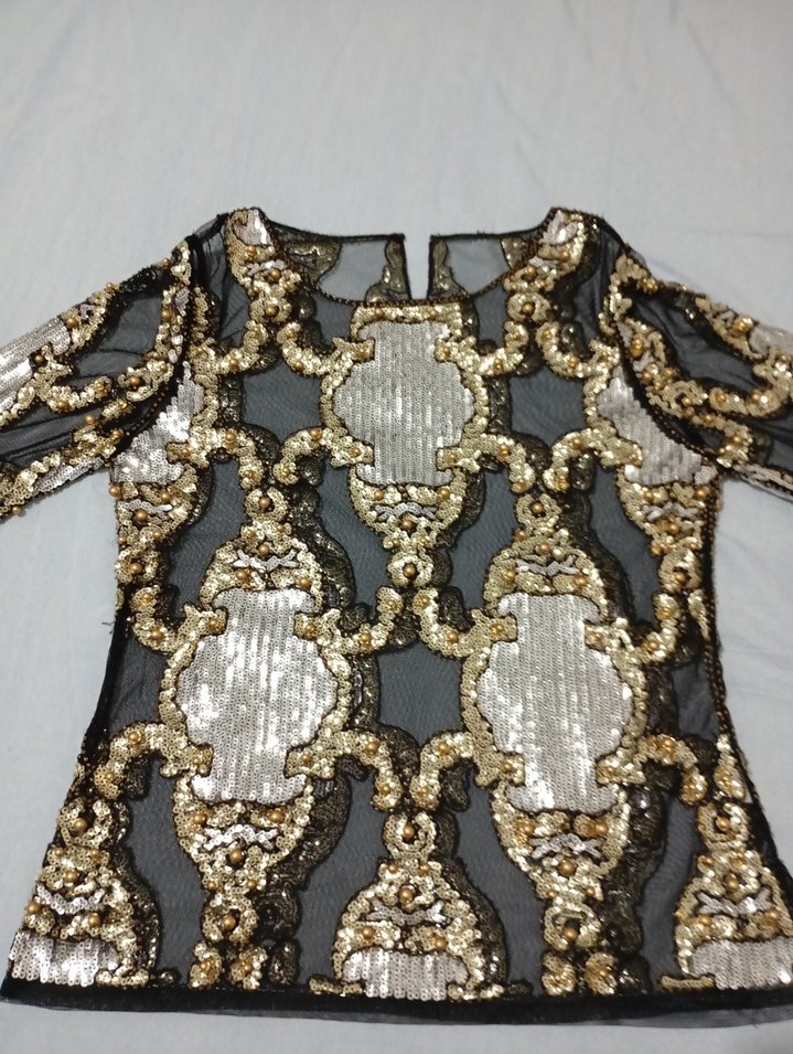 Uzun Kollu İşlemeli Payetli üst - Görsel 3