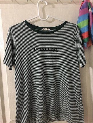 Çizgili t-shirt?