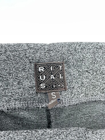 s Beden çeşitli Renk PreLoved Eşofman Altı %70 İndirimli.