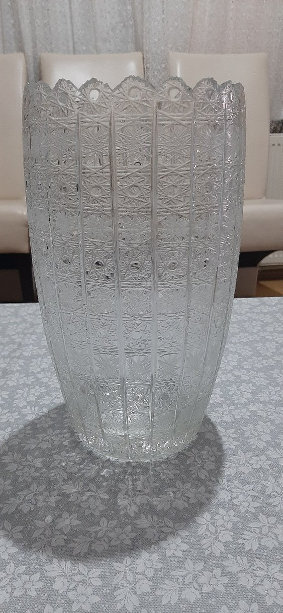 Şeffaf Beyaz Desenli Vazo 35 yıllık antika - Görsel 3