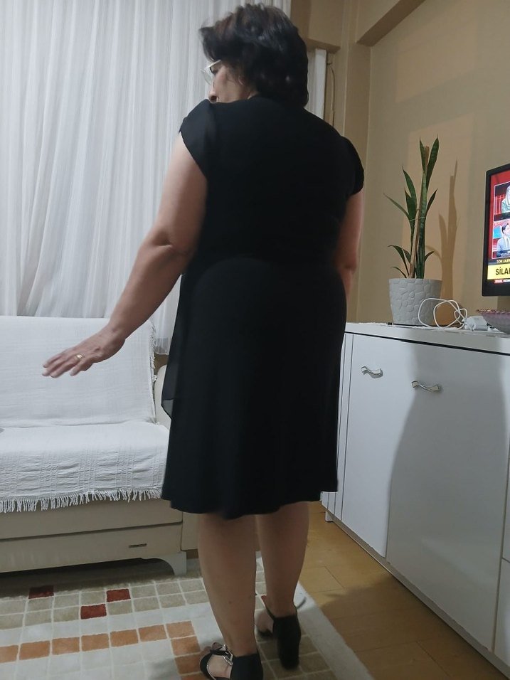 Siyah V Yaka Drapeli kısa Abiye - Görsel 5