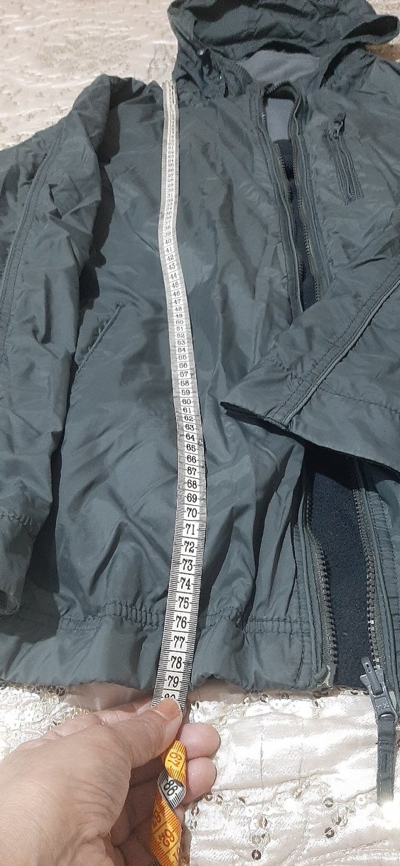 Gri Kapüşonlu Rahat Kesim Erkek Mont - Görsel 3