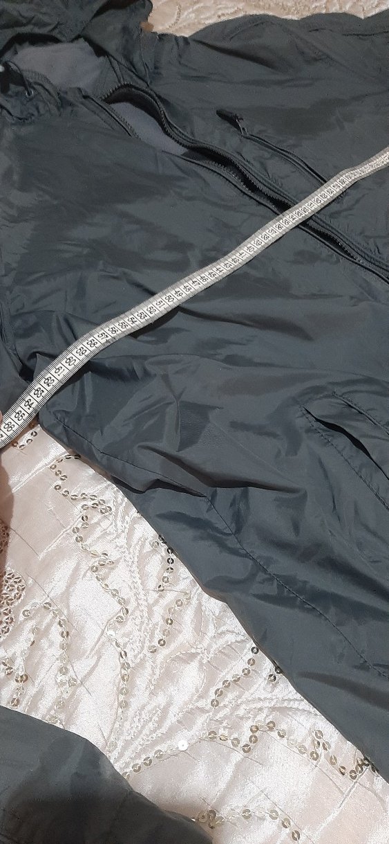 Gri Kapüşonlu Rahat Kesim Erkek Mont - Görsel 2