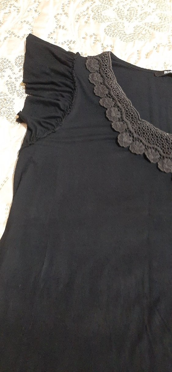 Siyah Nakışlı V Yakalı Kadın Bluz - Görsel 4